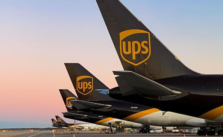 ʱݴ<a href=http://www.fsdgjkd.com target=_blank class=infotextkey>ʿ</a>˾FedEx,DHL,UPS,EMSSALˡΪȫĹ˾͸ṩļ,Һĩ,ʳƷҩƷ,˽Ʒ˷,й