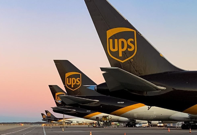 国际快递,北京飞时达快递代理<a href=http://www.fsdgjkd.com target=_blank class=infotextkey>国际快递公司</a>FedEx,DHL,UPS,EMS航空SAL海运。为全球的公司和个人提供运输文件包裹,液体粉末,食品药品,私人物品行李托运服务,包括往返中国的物流需求。