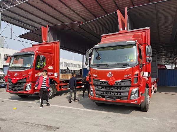 搭载的是玉柴国六245马力发动机-德国海派