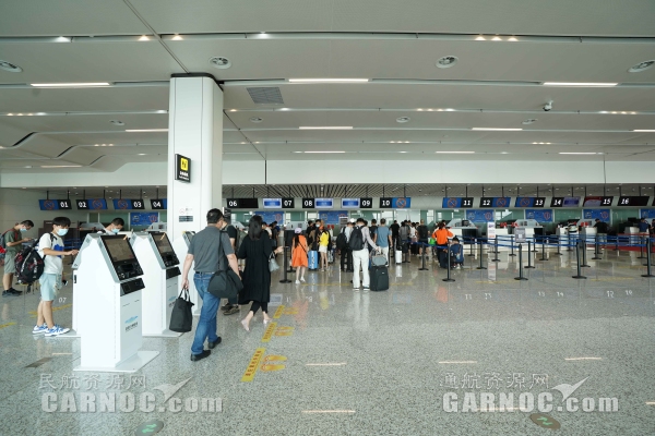 需出示48小时核酸检测阴性证实及湖北健康码绿码-阿联酋空运