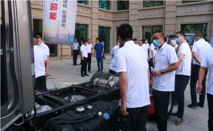 全是东风多利卡-韩国ICN空运