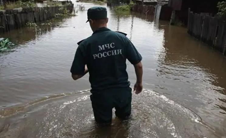 俄罗斯多地遭遇春季洪水