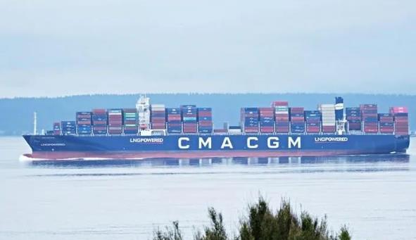 集装箱轮船遭袭