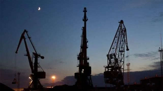 ���ٴ����ڳ�ͻ����-�����պ���