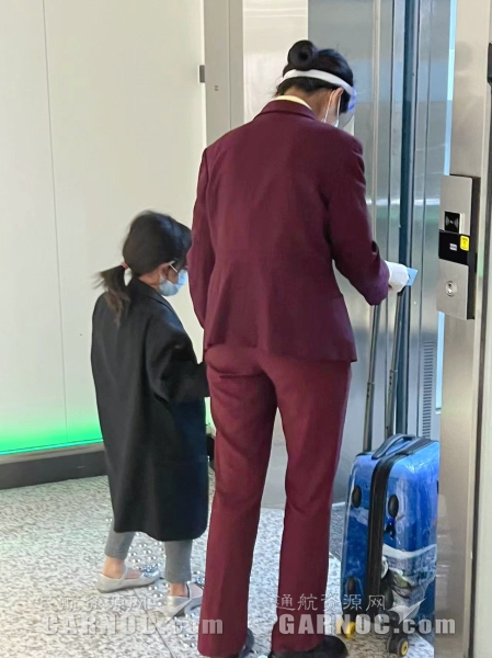 需出示48小时核酸检测阴性证实及湖北健康码绿码-阿联酋空运