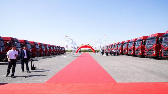 东风柳汽就推出了乘龙L2新能源轻卡-空运到迪拜